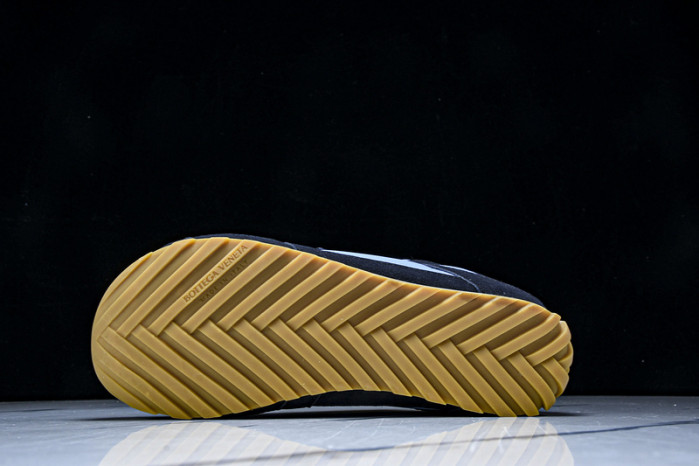 bo*te*ga Ve*ne*ta sneaker copshpe bv-71