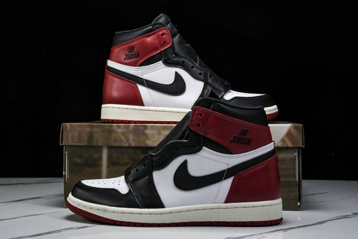 air jordan 1 high og black toe reimagined dz5485-106